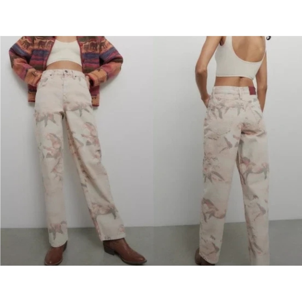 BDG Women's High Waist Horse Print Jeans Size 27